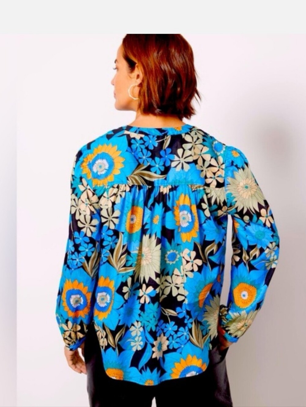 #144. Sonnet Azul Wildflowers Dynamic Floral Print Blouse - Picture 2 of 9